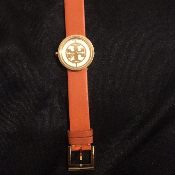 Tory Burch watch - Picture 3 of 6